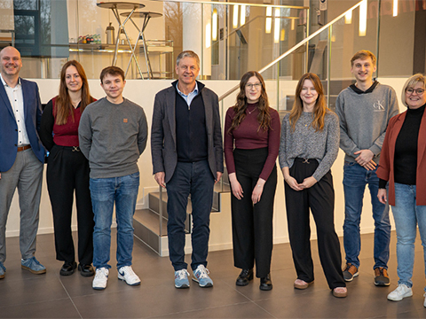 Lohmann congratulates young talents